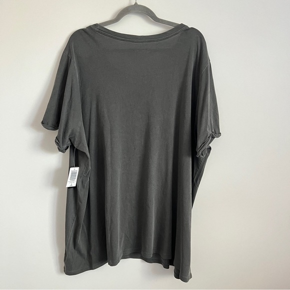 Torrid Mickey Mouse & Friends Short Roll Sleeve Graphic Tee-Size Size 3X-NWT - Picture 8 of 9